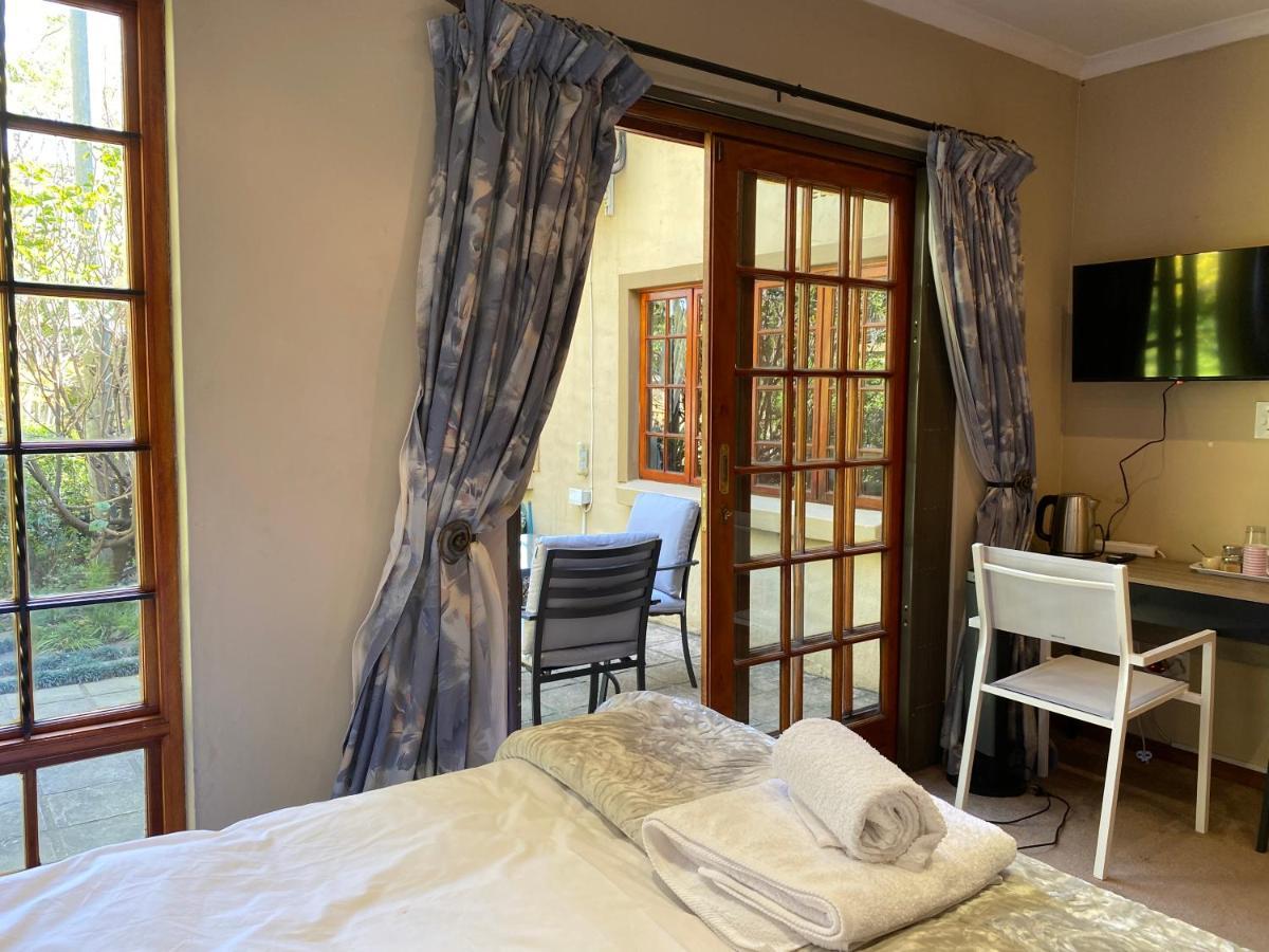 Tuscan Rose Johannesburg Esterno foto